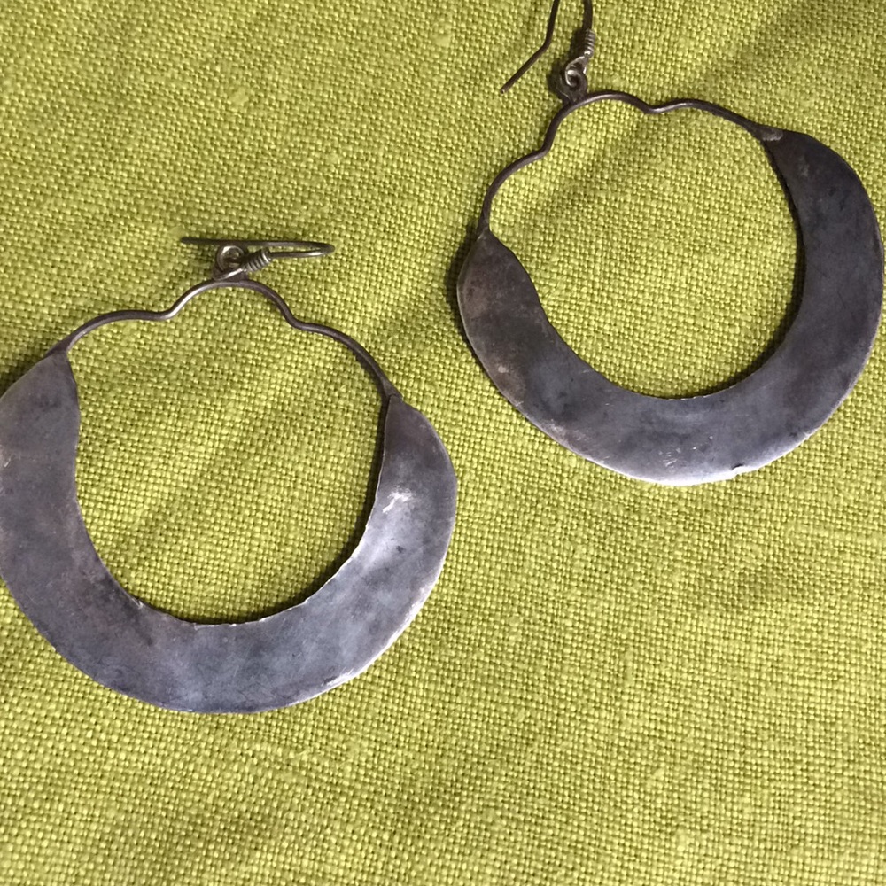 Vintage (early 70s) Silver Earrings - Picture 3 of 4